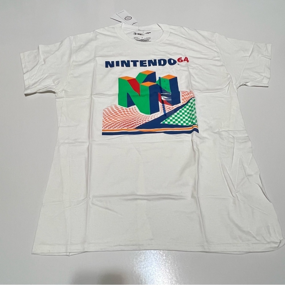 NWT Nintendo 64 Short Sleeve Graphic T-Shirt Size L
